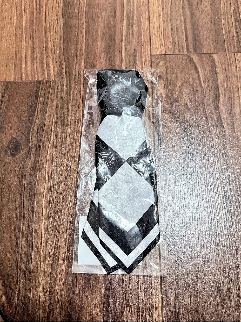 Eveline Loona Hobby Planet Season I [LOOKKNA] Bandana & Kiring Geometric Black &